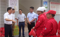 铜梁区区委书记、区长慰问公司一线员工